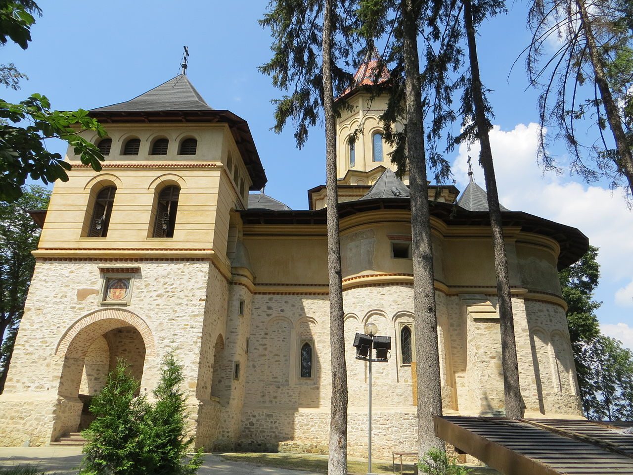 biserica-mirauti-suceava