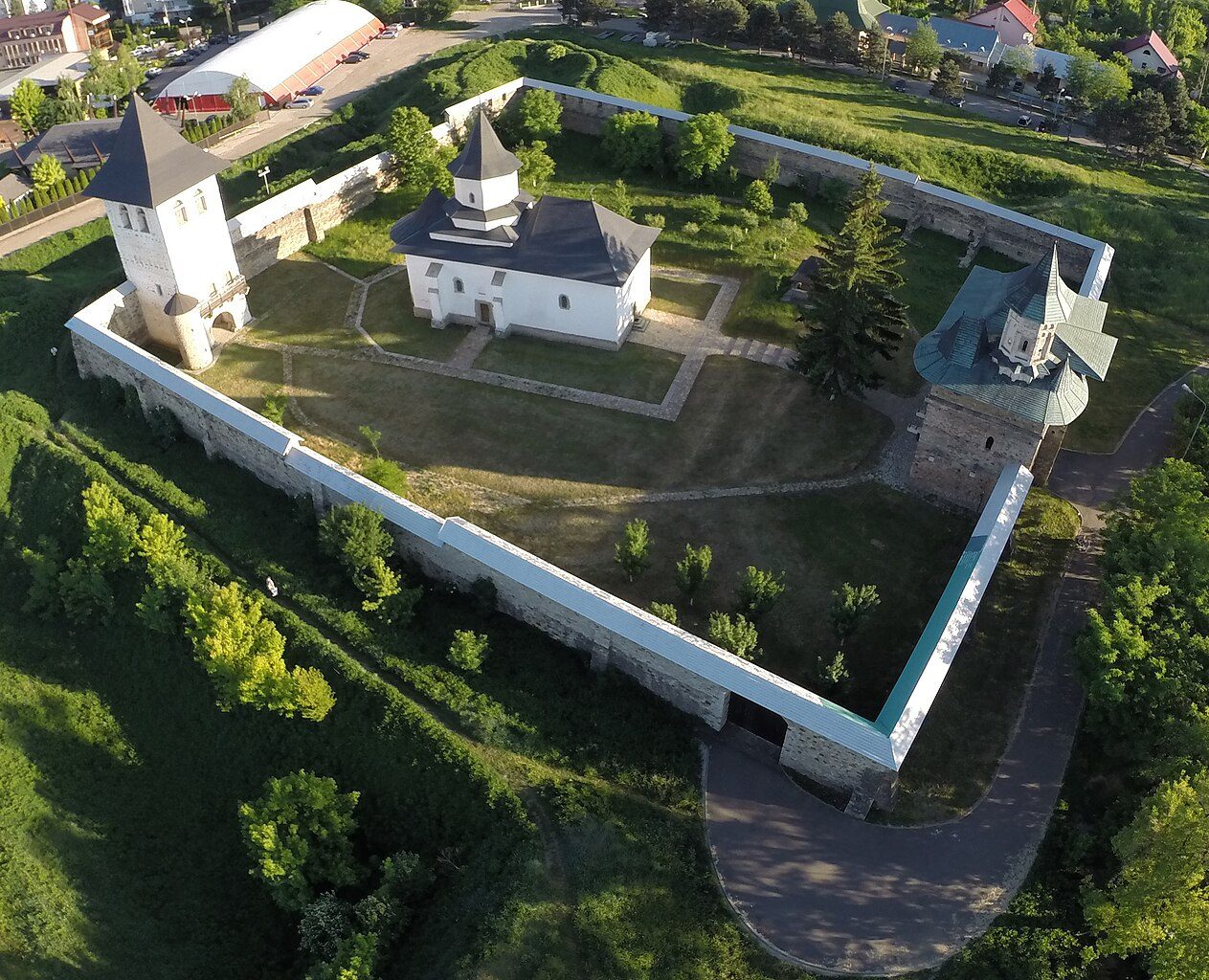 manastirea-zamca-suceava