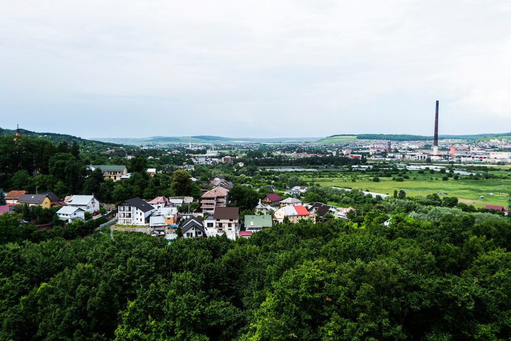 Suceava,,Romania,-,June,21,,2019:,Cityscape,Of,Suceava,Town