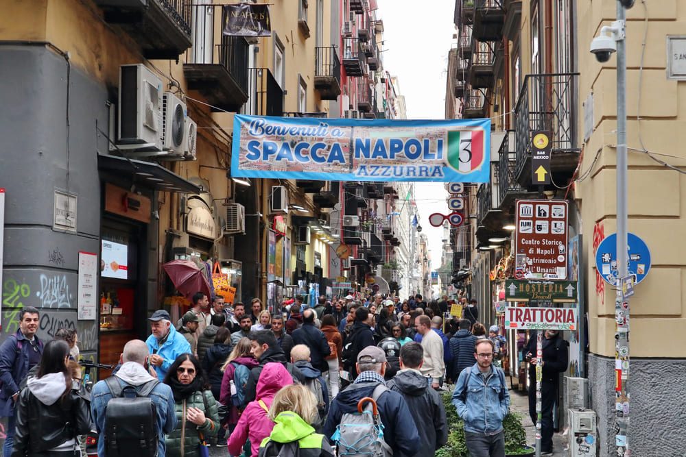 Strada Spaccanapoli