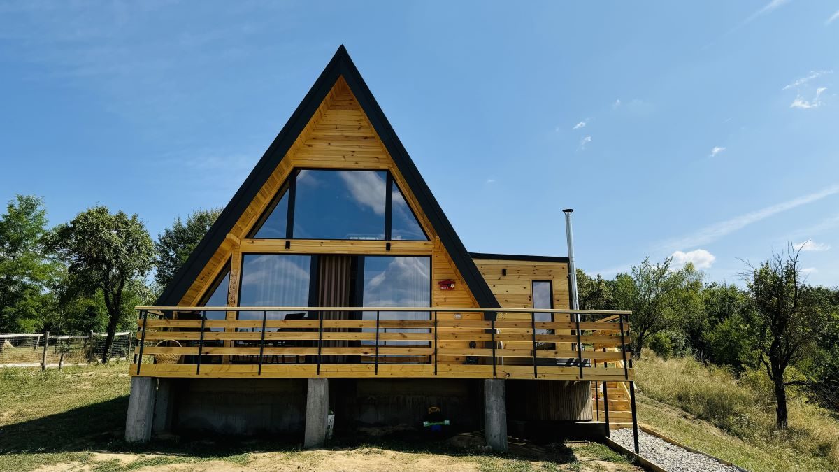 Cabane A frame: IezerVenture, jud. Argeș Informatii