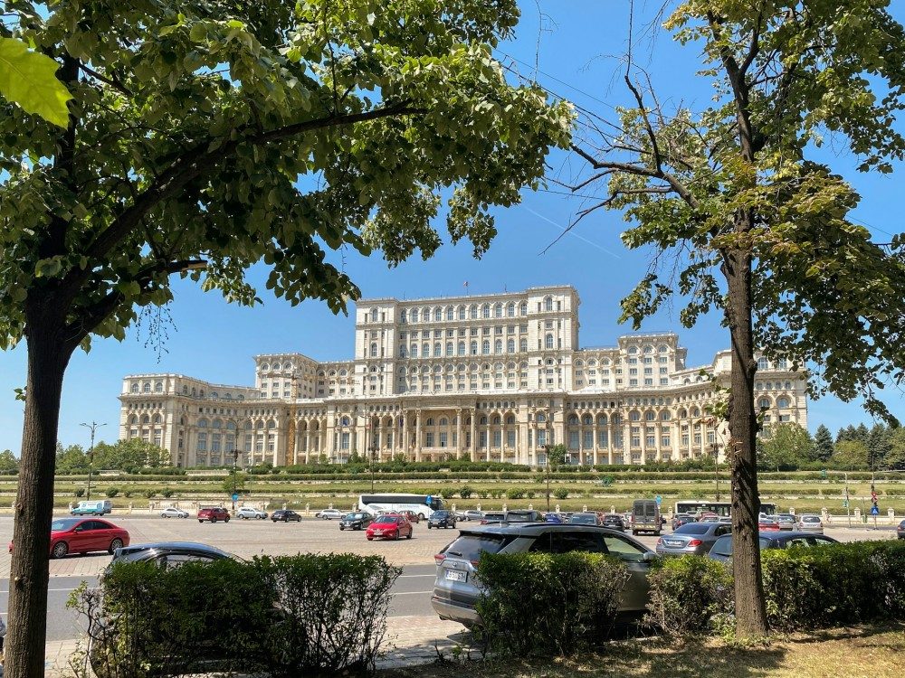 palatul-parlamentului-bucuresti