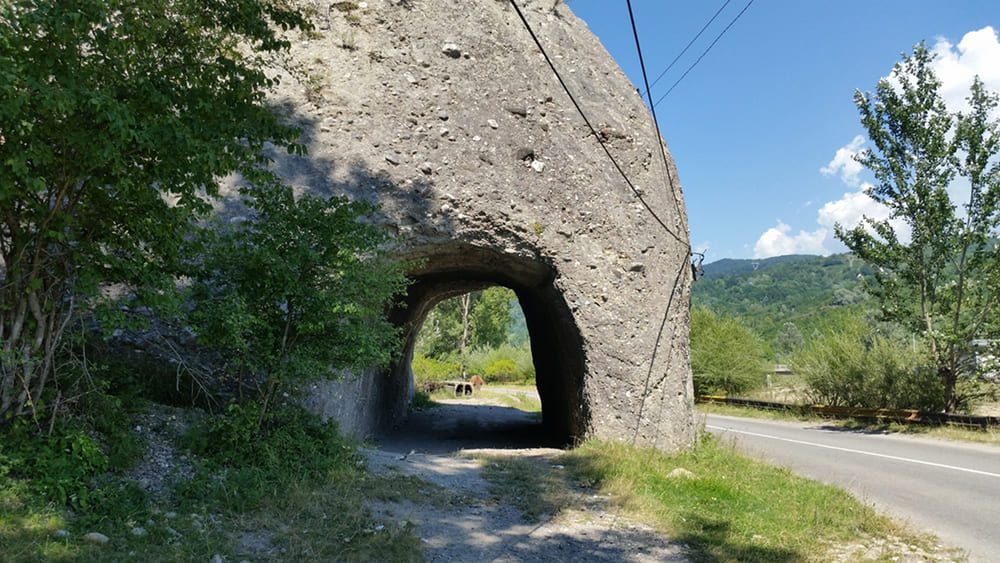 Tunel prin Cheile Doftanei