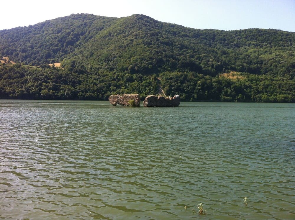 Lacul Berzasca
